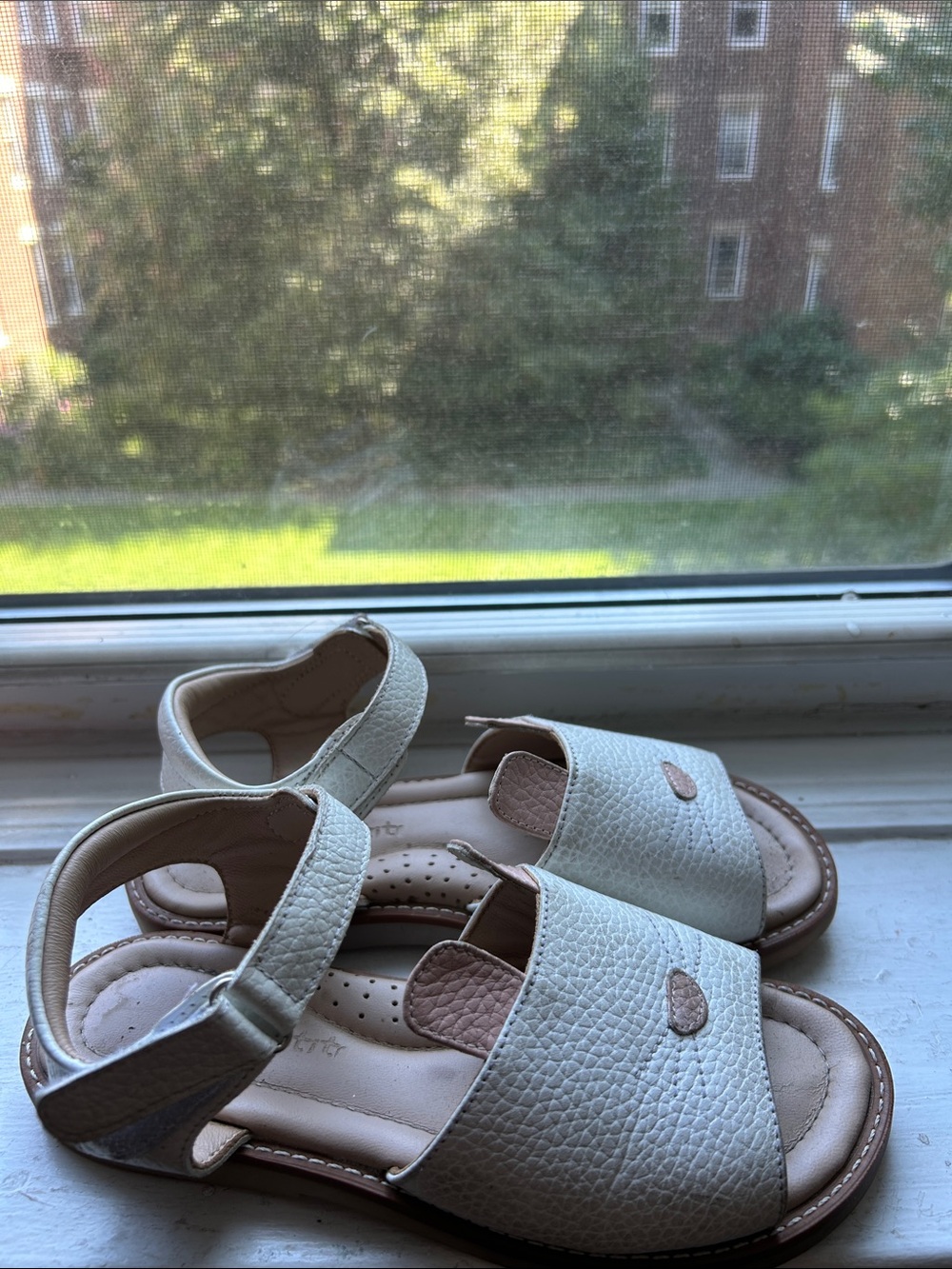 Elephantito White and Pink Girls' Sandals with Cat Motif